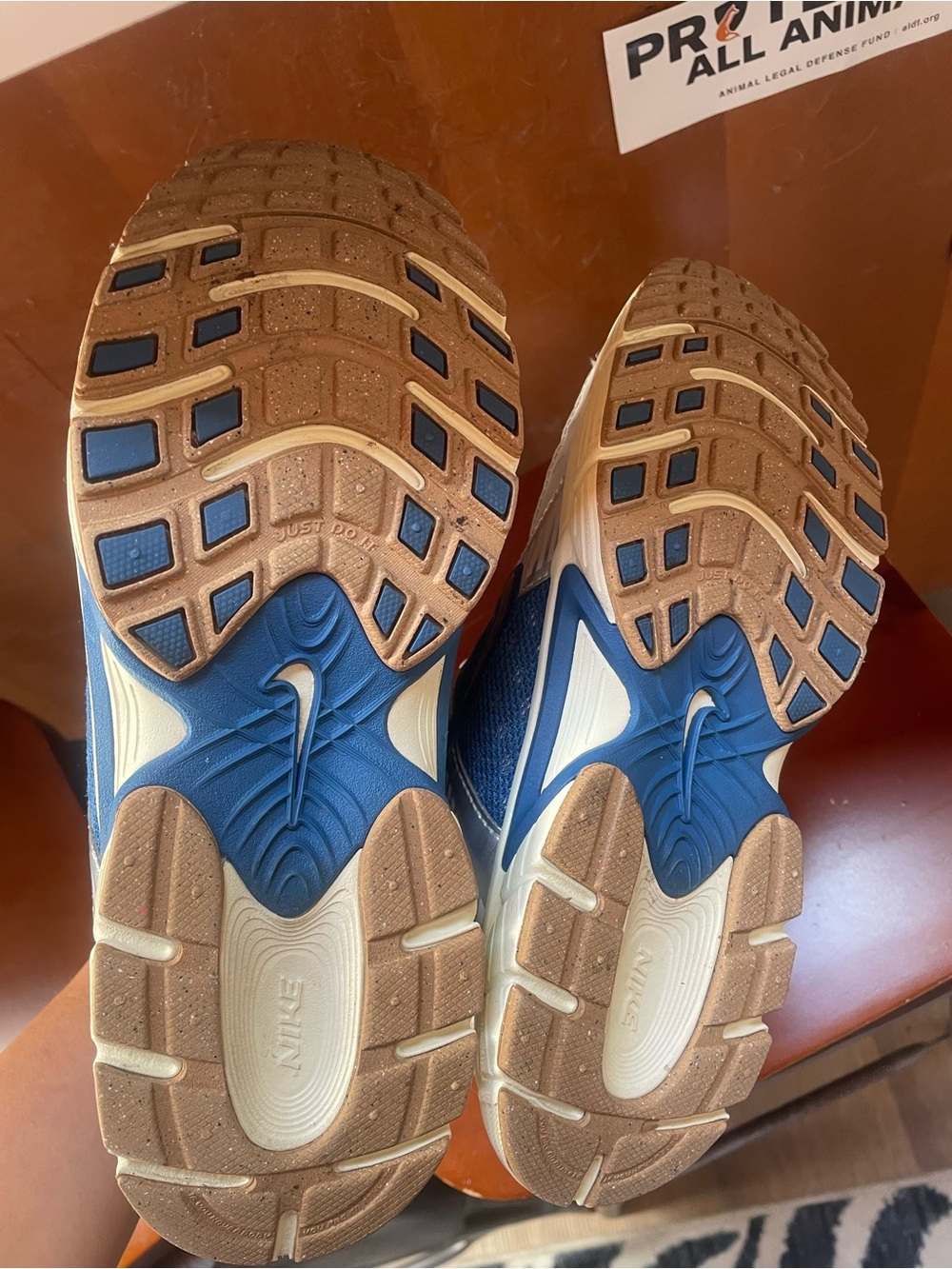 Nike Men's Blue and Tan Running Sneakers
